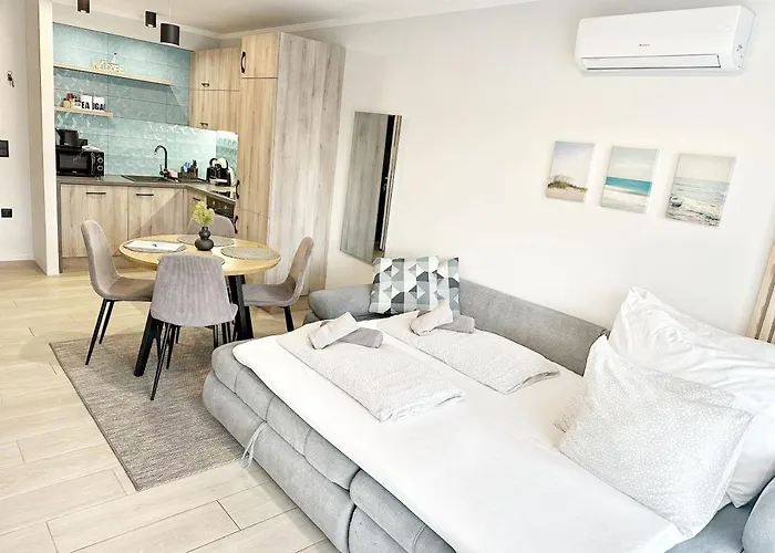 Marina By Dora Apartmán *